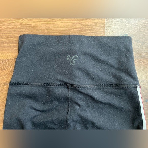 TNA Red Retro stripe leggings - Picture 9 of 10